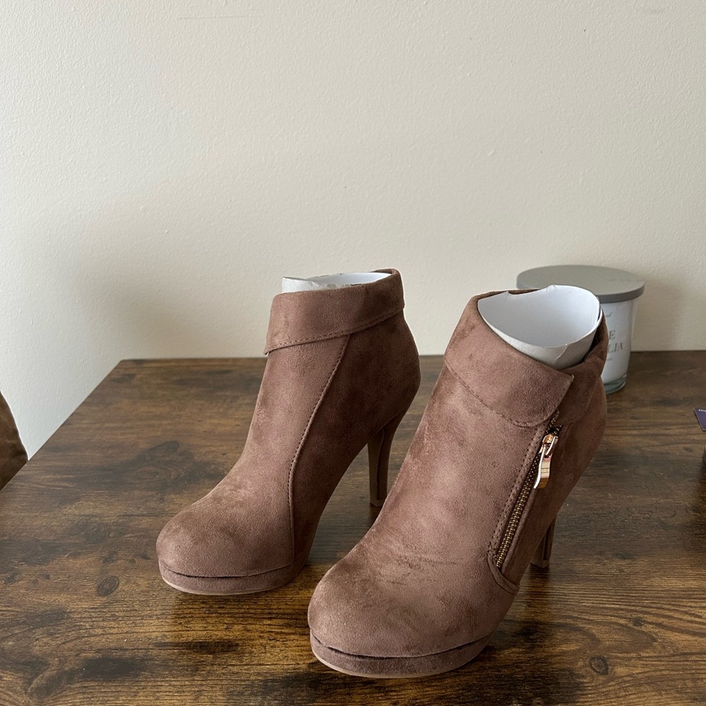 Ankle booties